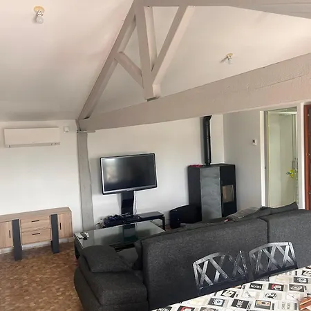 Hébergement de vacances Maison à Oléron Avec Piscine Chauffée Et Privée
