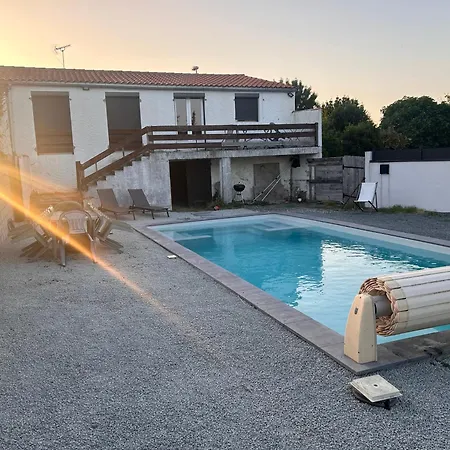 Maison à Oléron Avec Piscine Chauffée Et Privée