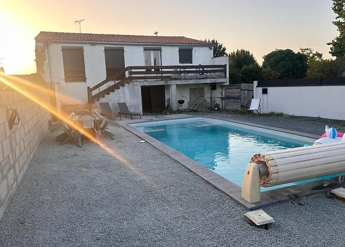 Maison à Oléron Avec Piscine Chauffée Et Privée